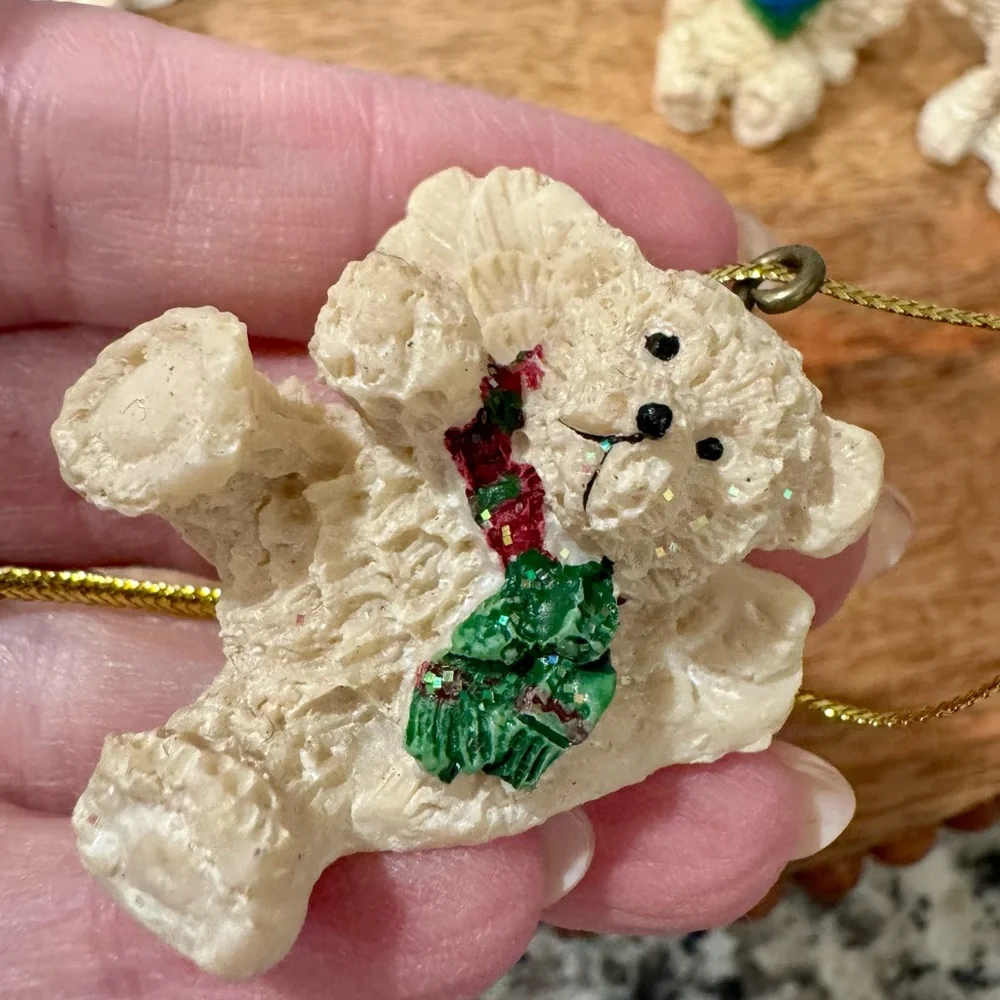 Adorable Vintage Miniature Angel Bear Ornaments with Scarves Set of 4‎